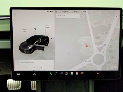Used 2024 Tesla Model 3 Performance AWD/4WD image 22