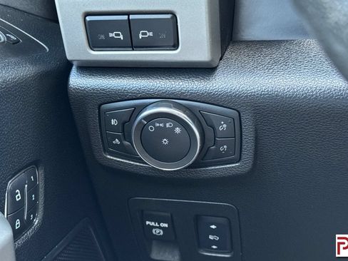 Used 2018 Ford F150 Lariat AWD/4WD image 32