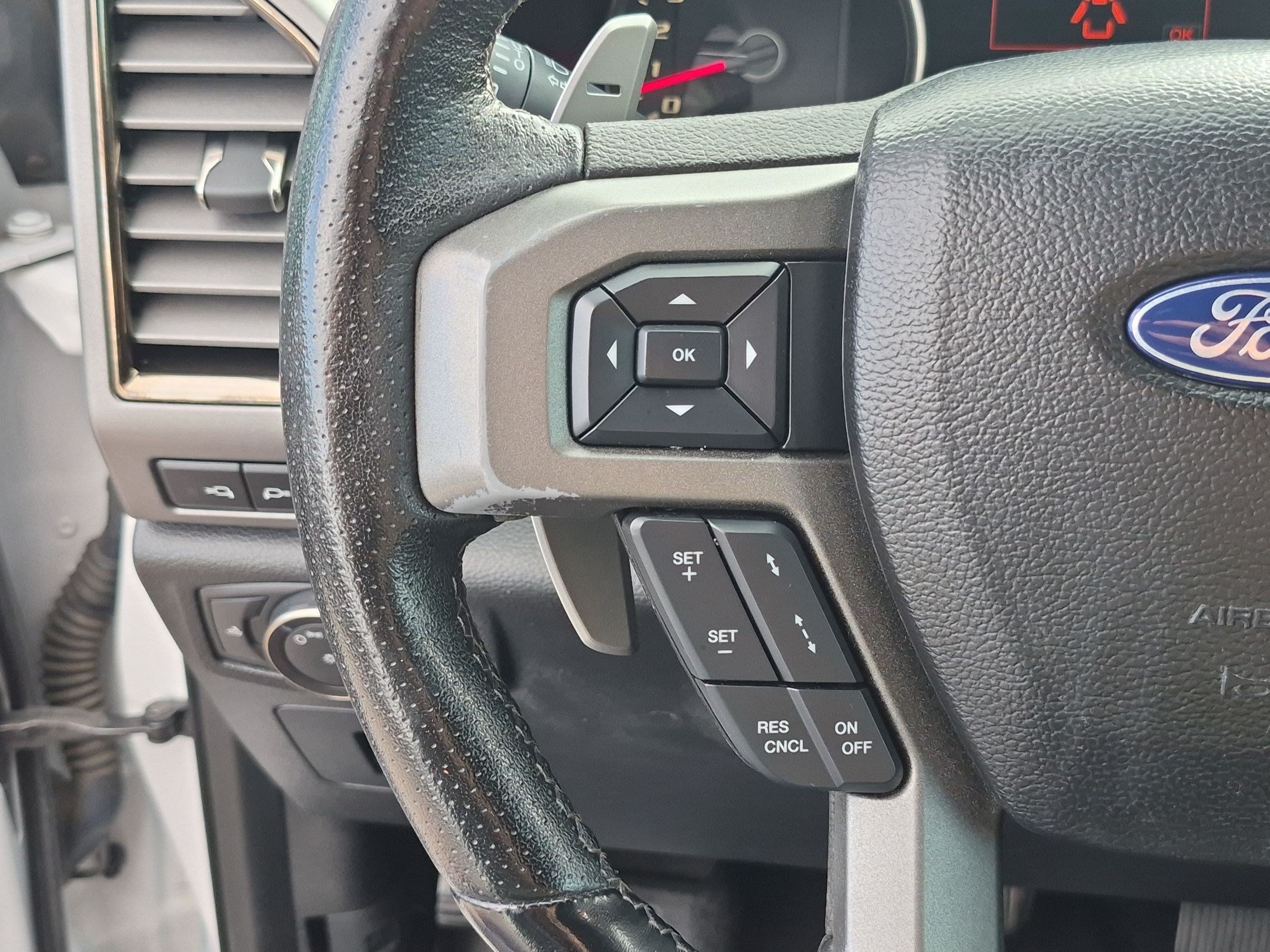 Used 2018 Ford F150 Raptor w/ Equipment Group 802A Luxury AWD/4WD image 18