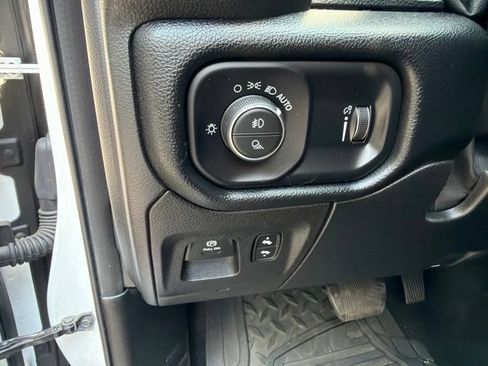 Used 2020 RAM 1500 Big Horn AWD/4WD image 20