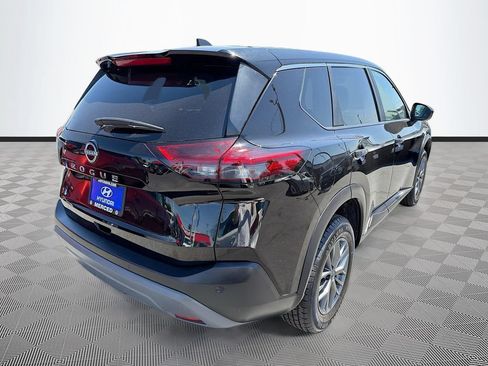 Used 2023 Nissan Rogue S FWD image 7