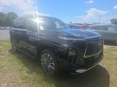 Used 2025 INFINITI QX80 Luxe RWD image 3