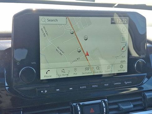 Used 2024 Nissan Pathfinder Platinum image 18