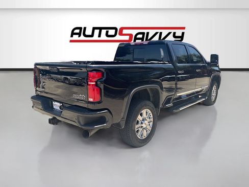 Used 2024 Chevrolet Silverado 2500 High Country w/ Technology Package AWD/4WD image 7