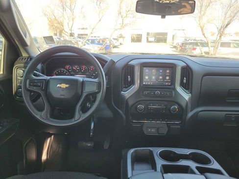 Used 2021 Chevrolet Silverado 1500 Custom image 10