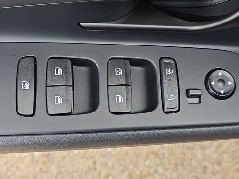 Certified 2026 Hyundai Elantra Sport FWD image 25
