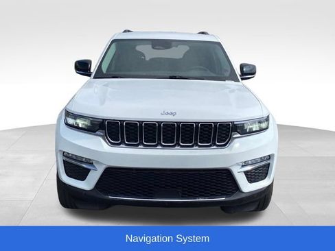 Used 2023 Jeep Grand Cherokee Limited AWD/4WD image 2