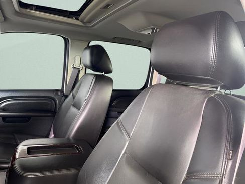 Used 2013 GMC Sierra 2500 Denali w/ Suspension Package, Off-Road image 28