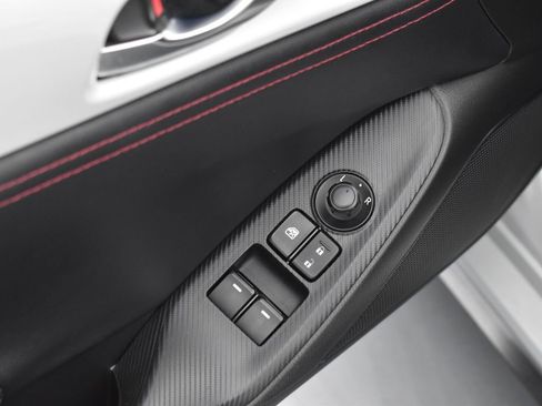 Used 2019 MAZDA MX-5 Miata Club image 11