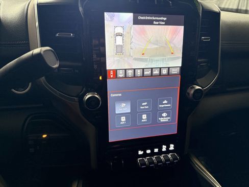 Used 2023 RAM 2500 Laramie AWD/4WD image 24