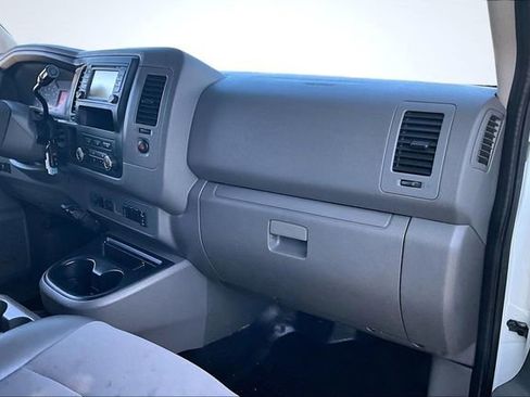 Used 2021 Nissan NV 3500 SL image 24