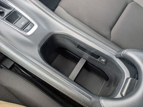 Used 2019 Honda HR-V EX image 21