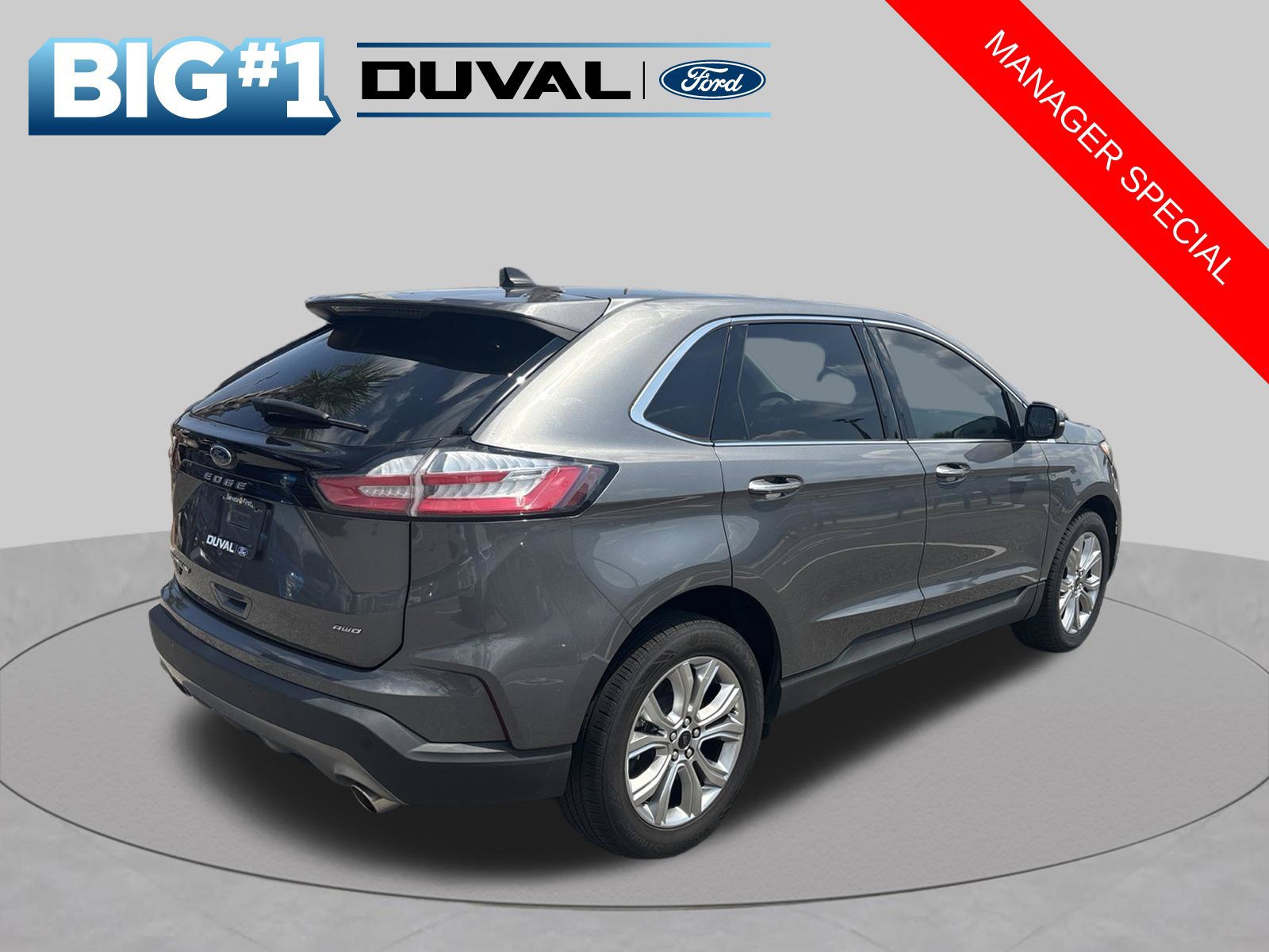 Used 2023 Ford Edge Titanium AWD/4WD image 2