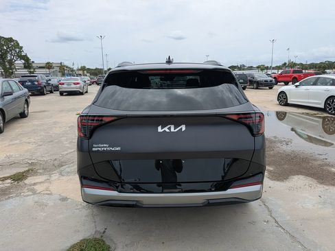 Certified 2026 Kia Sportage SX FWD image 7