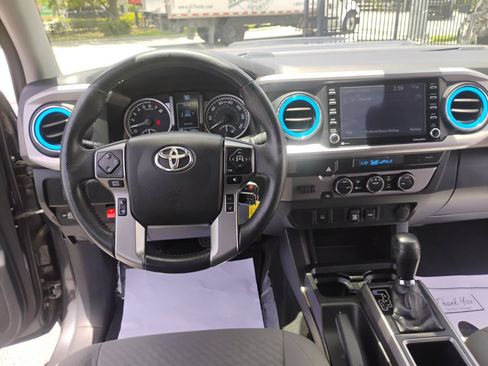 Used 2021 Toyota Tacoma SR5 RWD image 45