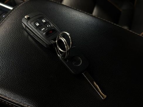 Used 2018 Chevrolet Impala Premier FWD image 36