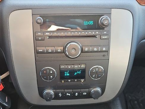 Used 2014 GMC Sierra 3500 SLT w/ SLT Convenience Package image 8