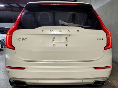 Used 2016 Volvo XC90 T6 Momentum w/ Momentum Plus Package image 11