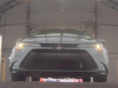 Used 2024 Toyota Corolla LE FWD image 2
