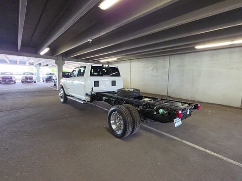 New 2026 RAM 5500 4x4 Crew Cab w/ Laramie Trim Package image 6