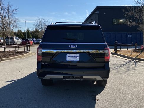 Used 2021 Ford Expedition Max Limited image 17
