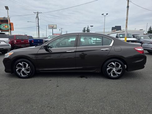 Used 2016 Honda Accord LX image 9