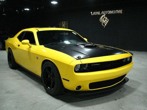 Used 2018 Dodge Challenger R/T Scat Pack image 6