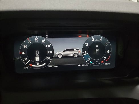 New 2025 Land Rover Discovery Sport Dynamic SE image 17