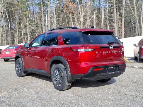 New 2026 Nissan Pathfinder SV image 4