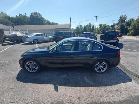 Used 2017 BMW 330i xDrive Sedan AWD/4WD image 2