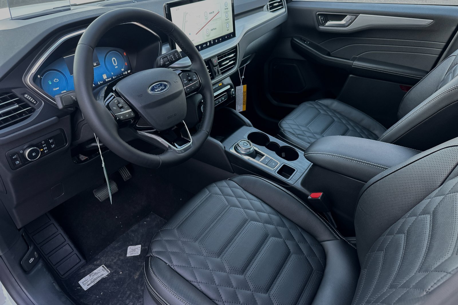 New 2024 Ford Escape SE w/ PHEV Premium Package FWD image 7