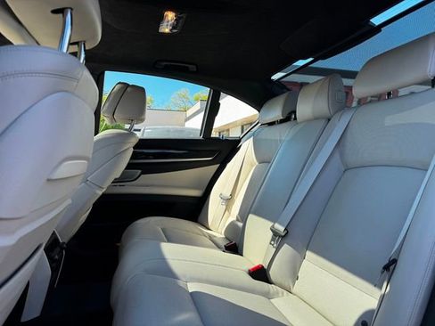 Used 2014 BMW 750i RWD image 23