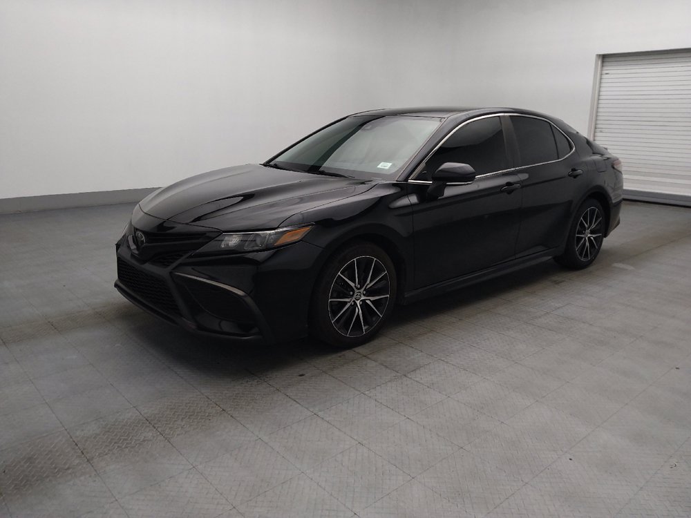 Used 2023 Toyota Camry SE FWD image 2