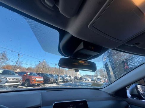 Used 2023 Nissan Rogue SV image 16