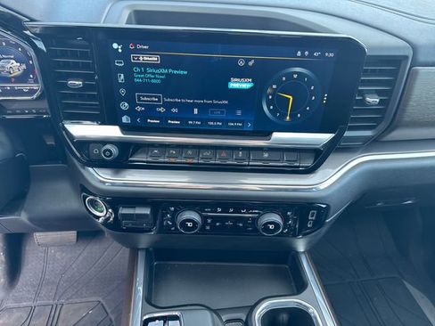 Used 2024 Chevrolet Silverado 1500 High Country image 20