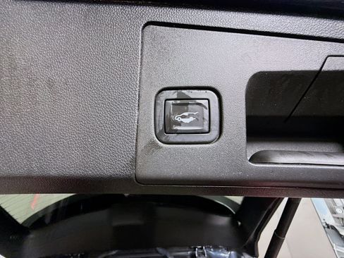 Used 2020 Cadillac XT4 Sport w/ Enhanced Visibility Package image 41