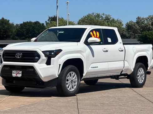 New 2026 Toyota Tacoma SR5 RWD image 8