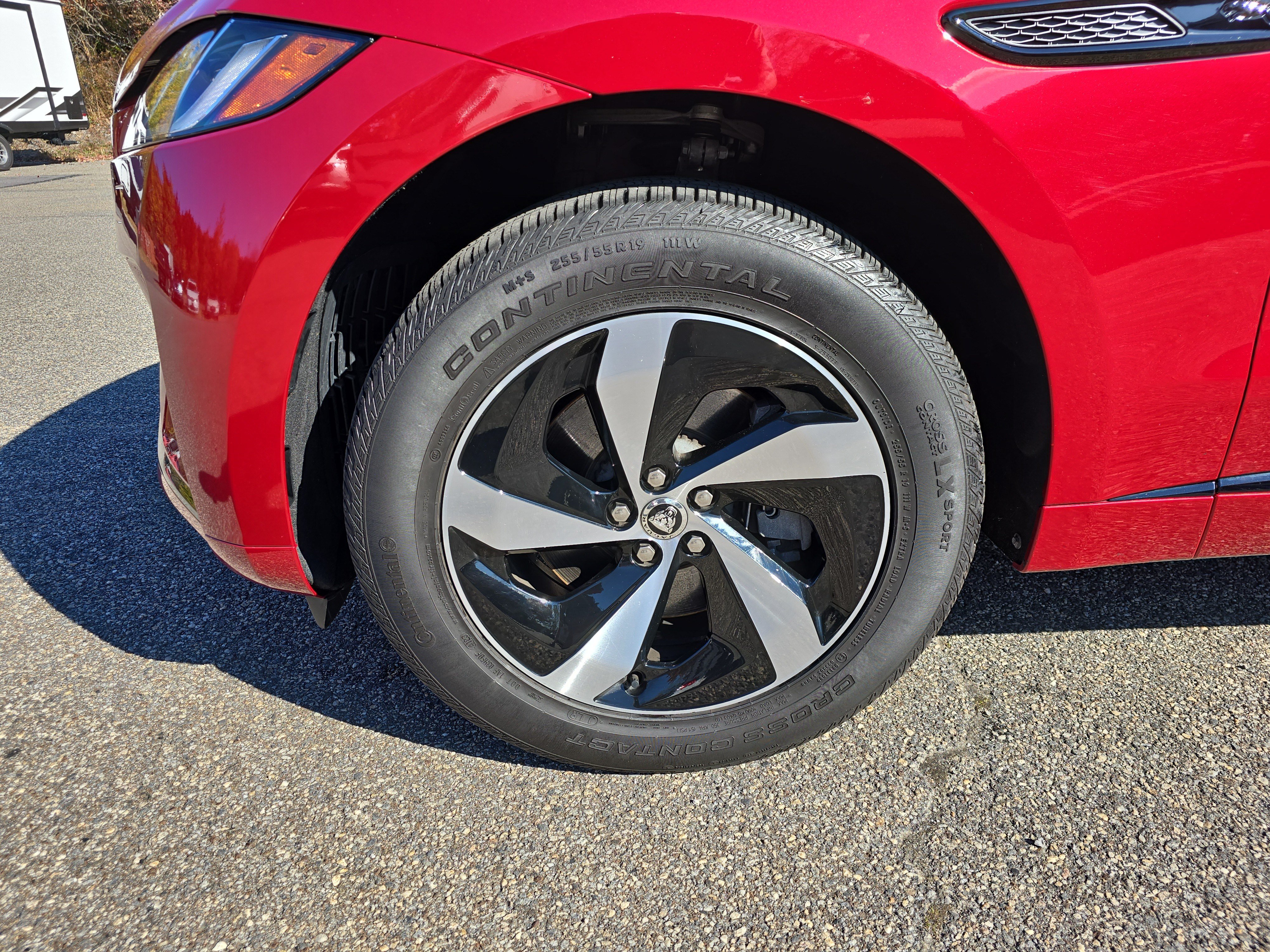 Used 2025 Jaguar F-PACE R-Dynamic S AWD/4WD image 12