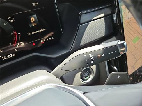 Used 2024 GMC Acadia Elevation w/ Luxury Package image 12