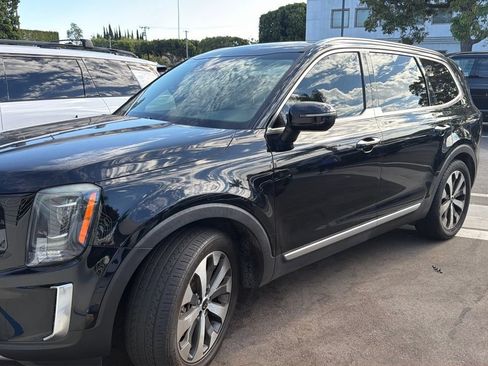 Used 2020 Kia Telluride S w/ S 8 Passenger Seating Package FWD image 1