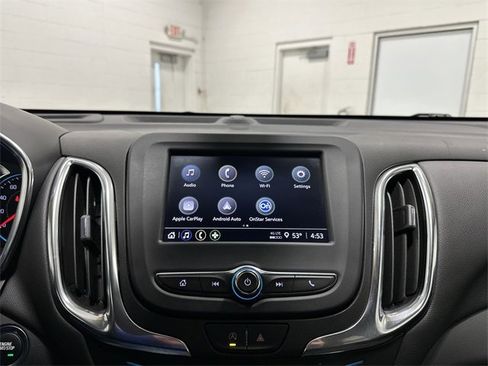Used 2024 Chevrolet Equinox LT image 36