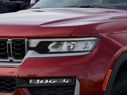 New 2026 Jeep Grand Cherokee Limited w/ Limited Altitude Package AWD/4WD image 26