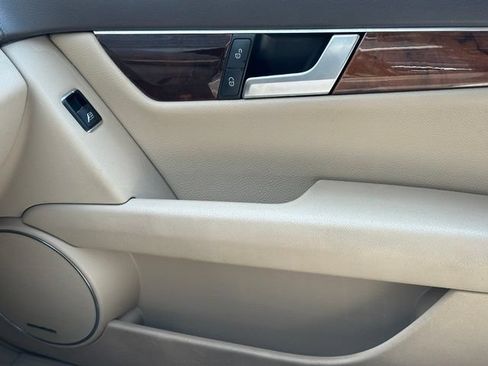Used 2012 Mercedes-Benz C 300 4MATIC Sedan image 35