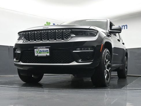 Used 2022 Jeep Grand Cherokee Summit AWD/4WD image 6