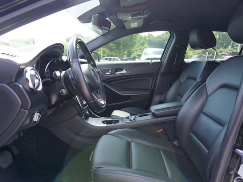 Certified 2019 Mercedes-Benz GLA 250 image 9