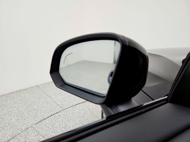 New 2026 Volvo XC40 B5 Plus w/ Protection Package Premier AWD/4WD image 23