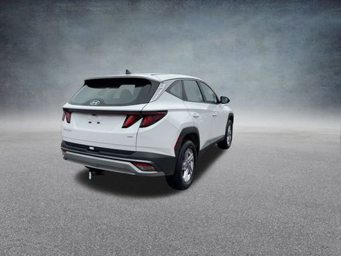 Used 2025 Hyundai Tucson SE image 21