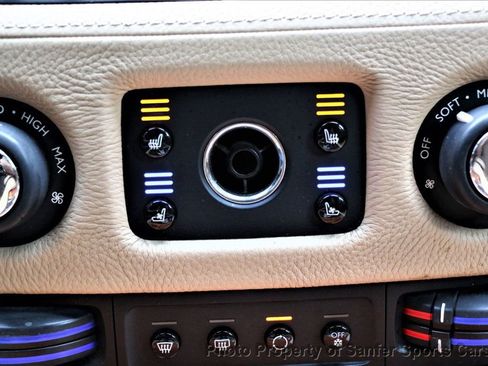 Used 2010 Rolls-Royce Ghost image 31