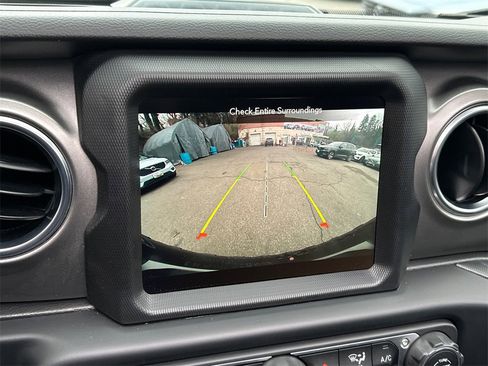 Used 2023 Jeep Wrangler Unlimited Rubicon 4xe w/ Cold Weather Group image 26