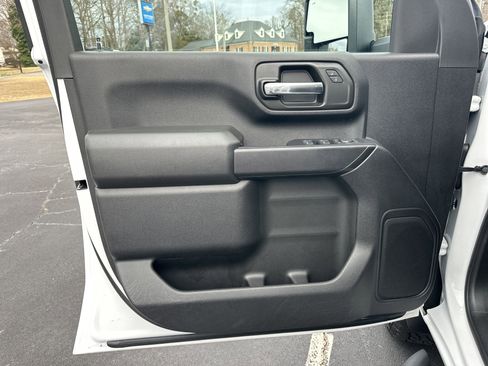 Certified 2024 Chevrolet Silverado 2500 Custom w/ Custom Value Package image 11